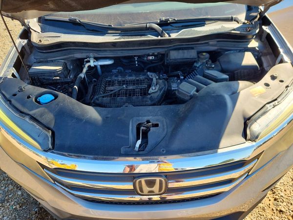 2016 HONDA PILOT EXL SENSING — Engine bay