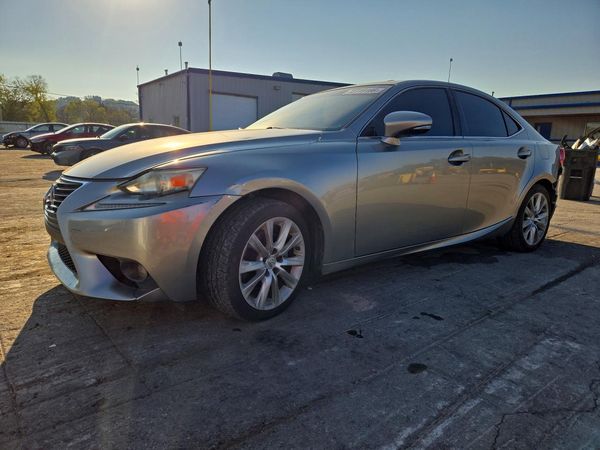 2014 LEXUS IS 250 — Front 3/4