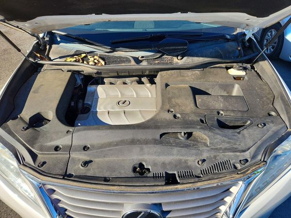 2015 LEXUS RX 350 — Engine bay