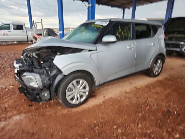 2021 KIA SOUL LX, S, X-Line — Front 3/4