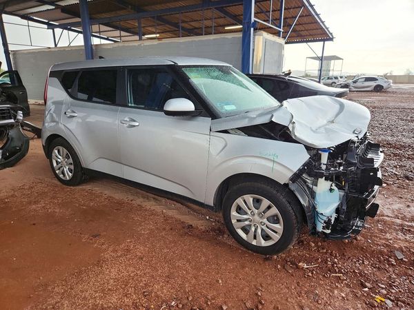 2021 KIA SOUL LX, S, X-Line — Passenger 3/4