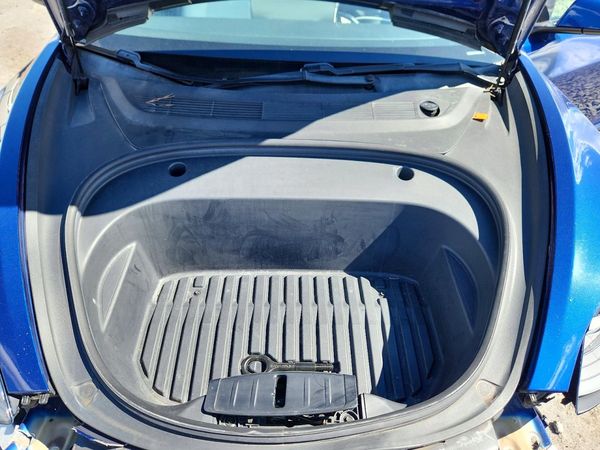 2021 TESLA MODEL 3 — Engine bay