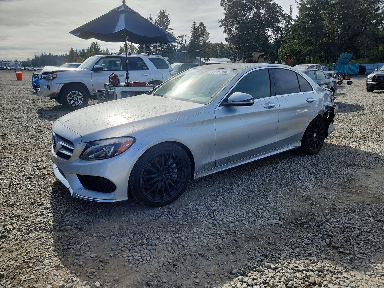 2016 MERCEDES-BENZ C C300 — Front 3/4