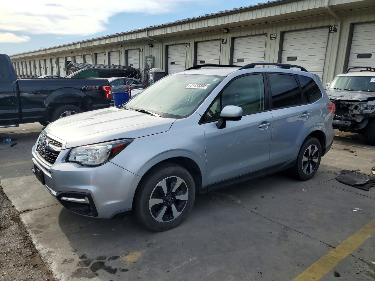 2018 SUBARU FORESTER Premium+ES — Front 3/4