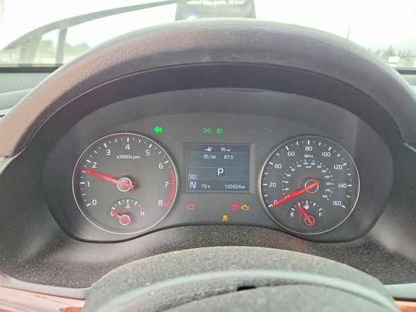 2017 KIA CADENZA Premium