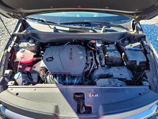 2026 KIA SPORTAGE LX — Engine bay