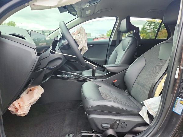 2023 KIA NIRO Wind — DENT