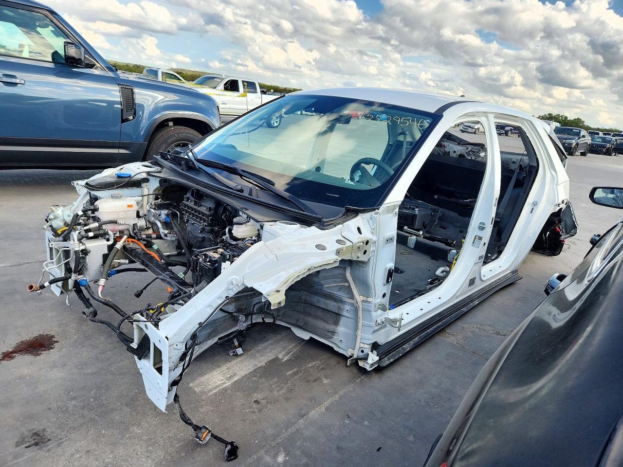 2026 HYUNDAI IONIQ SEL — Front 3/4