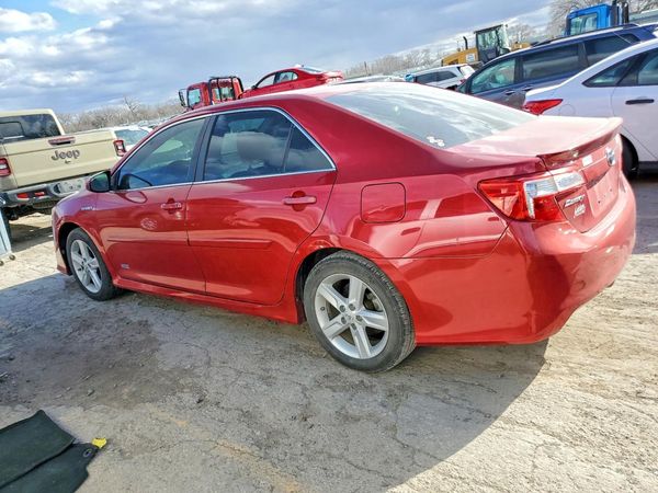 2014 TOYOTA CAMRY