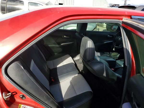 2014 TOYOTA CAMRY