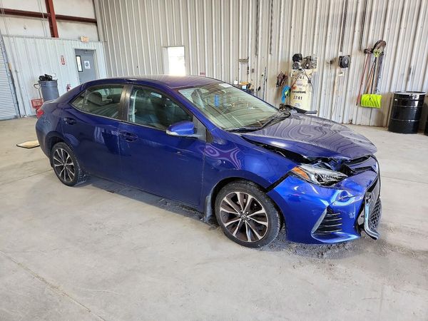 2017 TOYOTA COROLLA — Passenger 3/4
