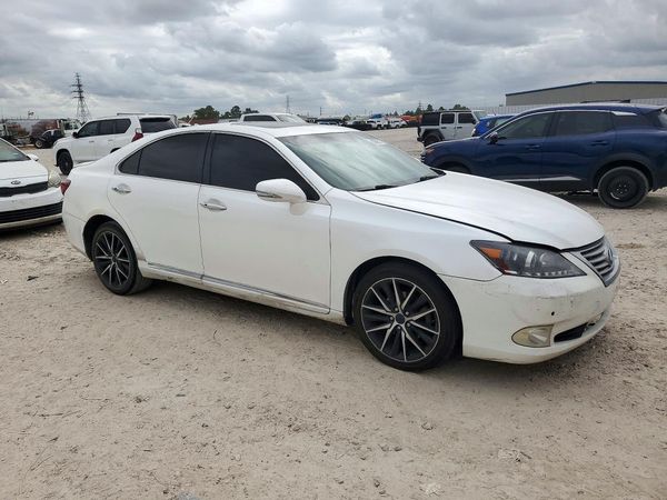 2012 LEXUS ES 350 — Passenger 3/4