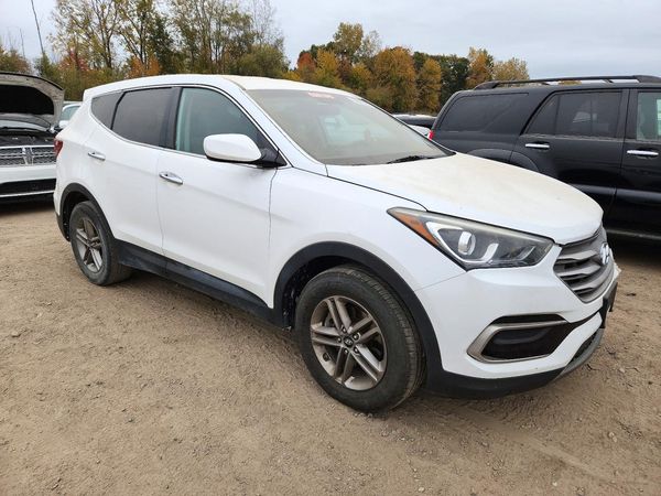 2017 HYUNDAI SANTA FE Base — Passenger 3/4