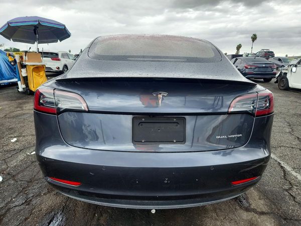 2018 TESLA MODEL 3 — DIRR