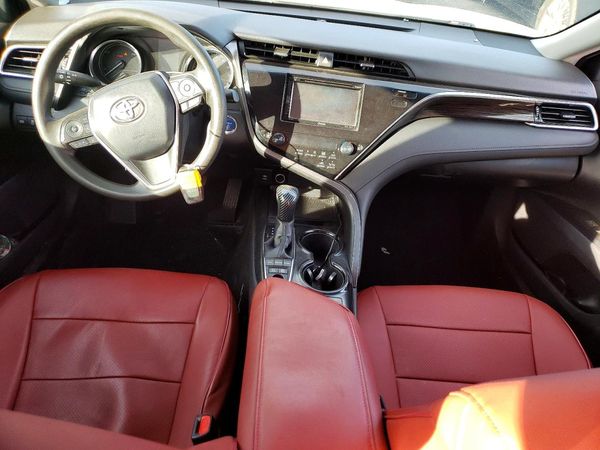2018 TOYOTA CAMRY