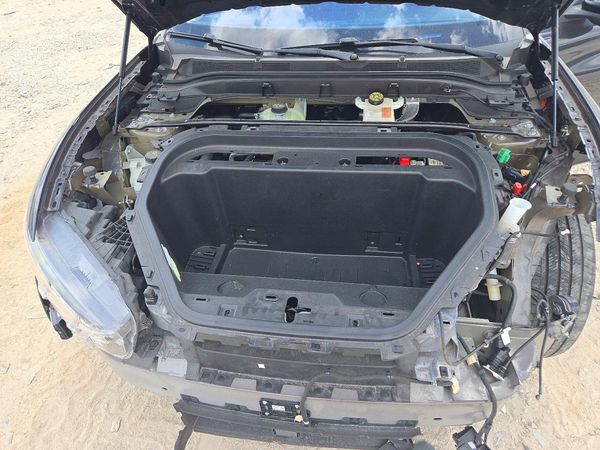 2021 FORD MUSTANG Premium — Engine bay