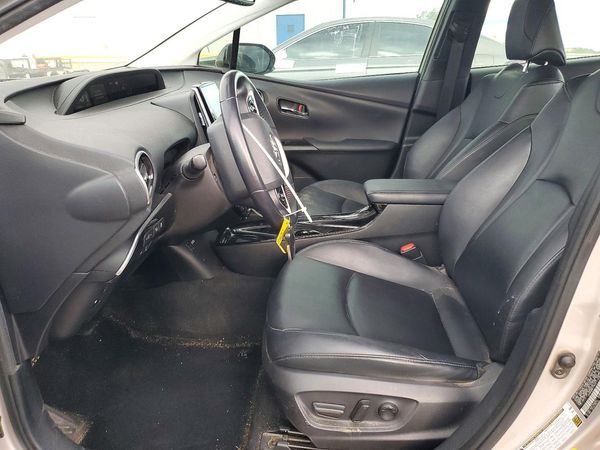 2019 TOYOTA PRIUS Plus/Premium/Advanced — DENT