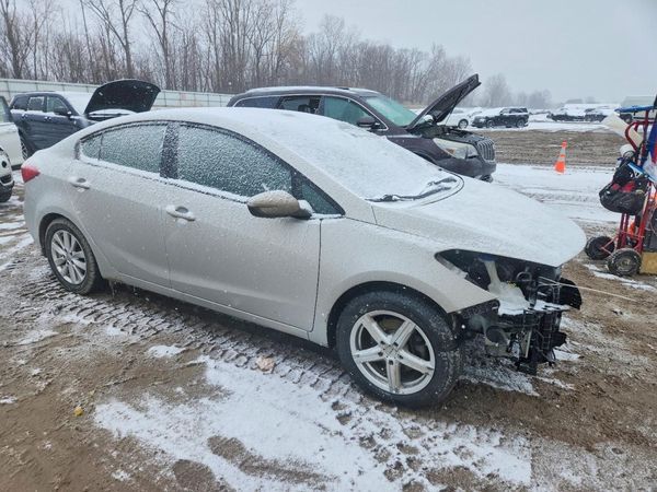 2016 KIA FORTE