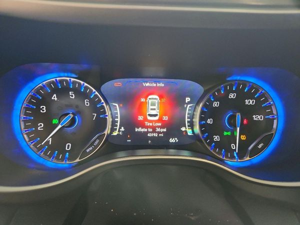 2025 CHRYSLER PACIFICA Select — ODOM