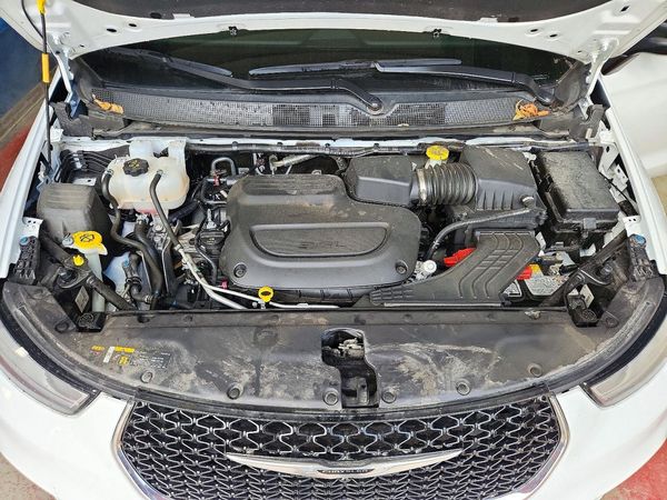 2025 CHRYSLER PACIFICA Select — Engine bay