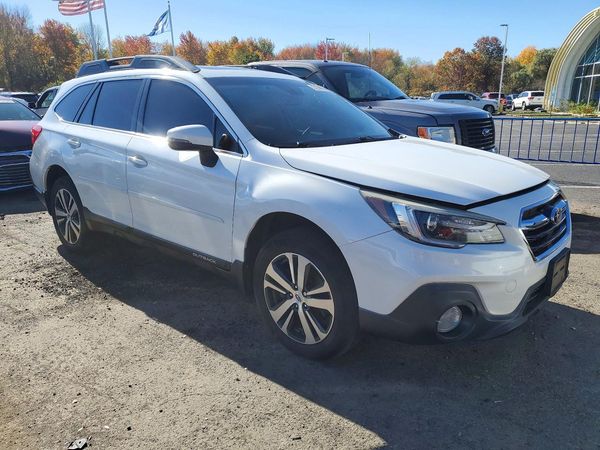 2019 SUBARU OUTBACK Limited+M/R+ES+NAVI — Passenger 3/4