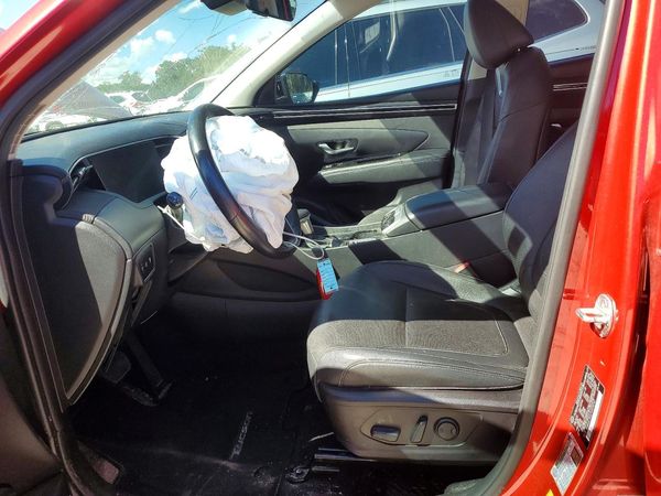 2022 HYUNDAI TUCSON SEL Premium Pkg — DENT