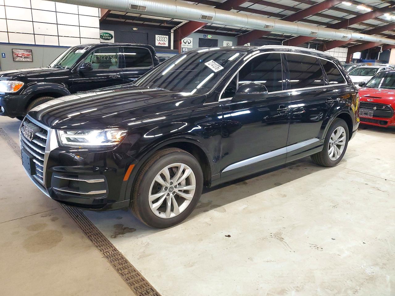 2017 AUDI Q7 quattro Premium — Front 3/4