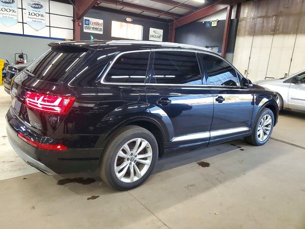 2017 AUDI Q7 quattro Premium — PSRA