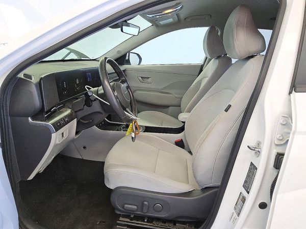 2024 HYUNDAI KONA SE — DENT
