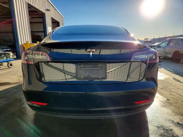 2022 TESLA MODEL 3 — DIRR