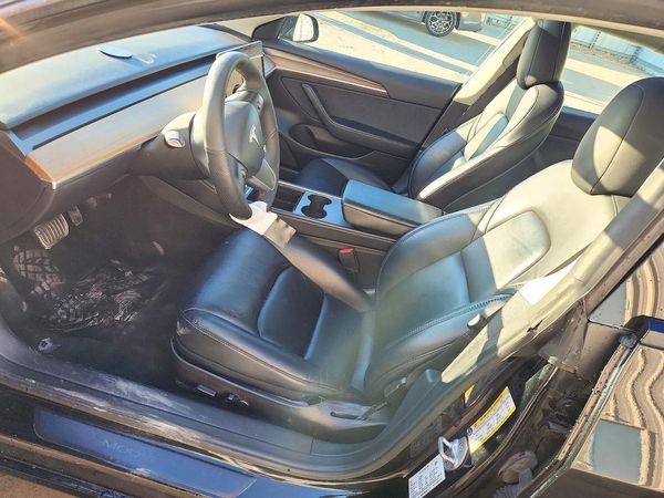 2022 TESLA MODEL 3 — DENT