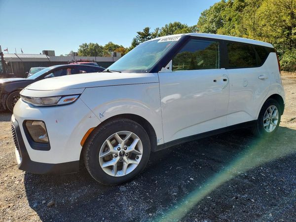 2022 KIA SOUL LX, S, X Line — Front 3/4
