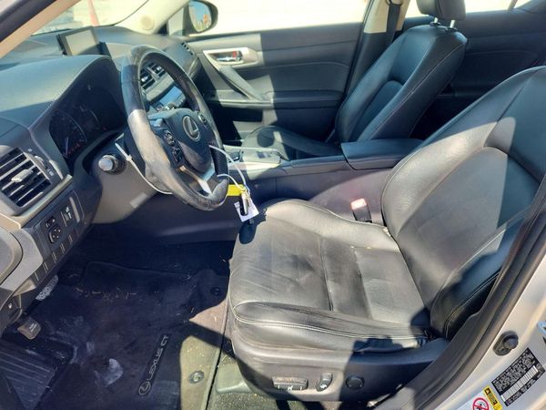 2015 LEXUS CT 200 200h — DENT