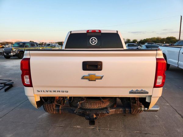 2018 CHEVROLET SILVERADO High Country — DIRR