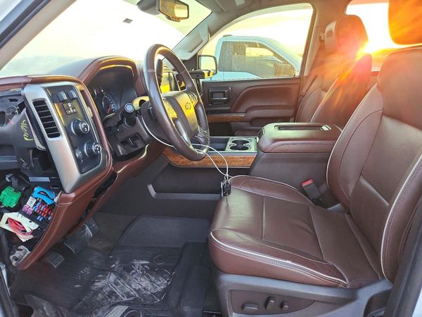 2018 CHEVROLET SILVERADO High Country — DENT