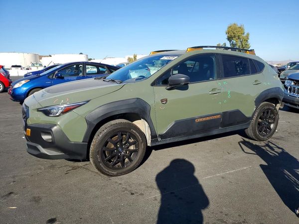 2024 SUBARU CROSSTREK Wilderness — Front 3/4