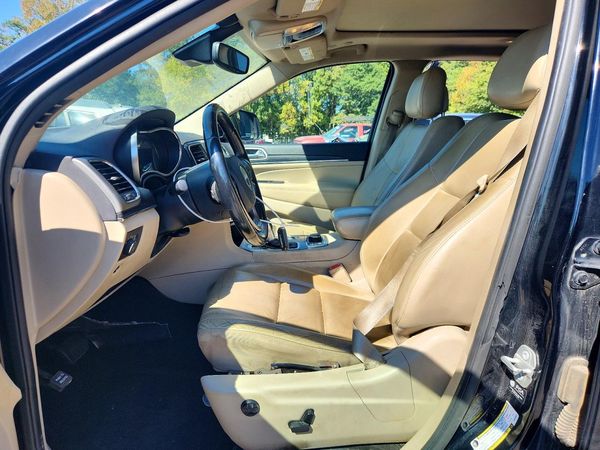 2021 JEEP GRAND CHEROKEE Limited — DENT