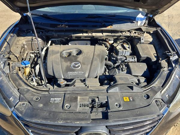 2016 MAZDA CX-5 Grand Touring/GT — Engine bay