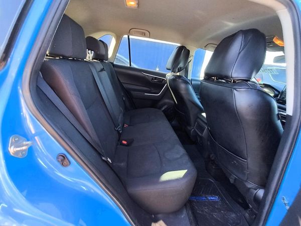 2021 TOYOTA RAV4 LE — PSRS