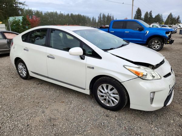 2012 TOYOTA PRIUS — Passenger 3/4