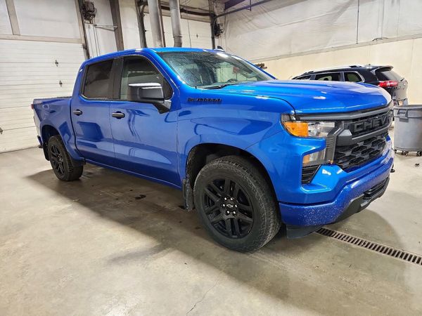 2024 CHEVROLET SILVERADO Custom — Passenger 3/4