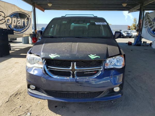 2017 DODGE GRAND CARAVAN SXT — DIRF