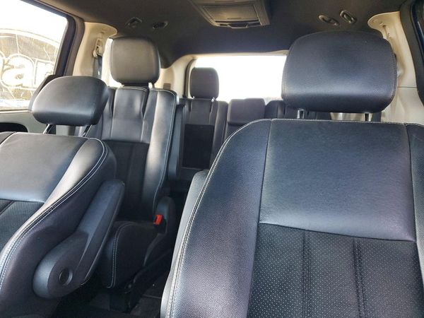 2017 DODGE GRAND CARAVAN SXT — SUVN