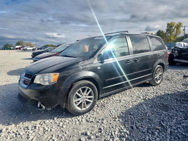 2014 DODGE CARAVAN — DSFA — Front 3/4