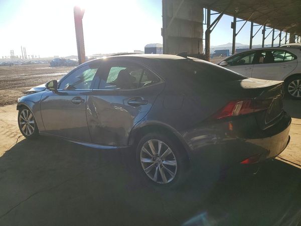 2016 LEXUS IS 200t