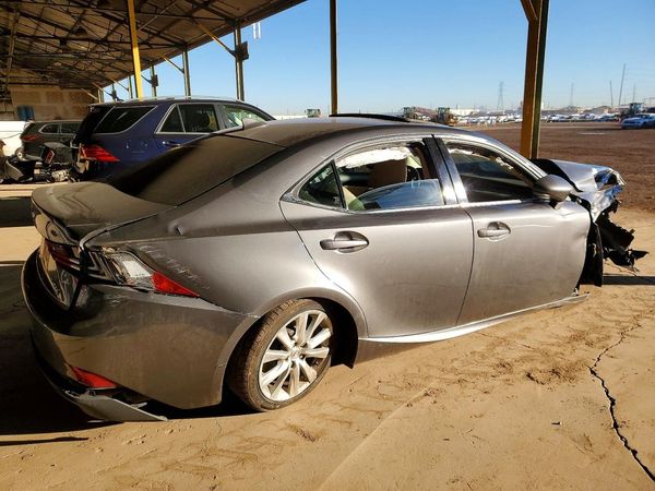 2016 LEXUS IS 200t