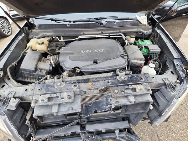 2017 CHEVROLET COLORADO Z71 — Engine bay