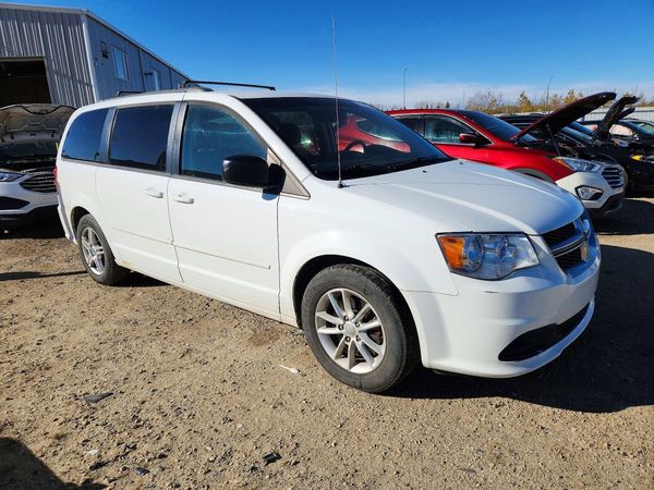 2016 DODGE GRAND CARAVAN SE — Passenger 3/4