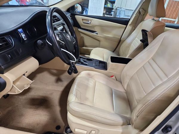 2015 TOYOTA CAMRY Hybrid — DENT