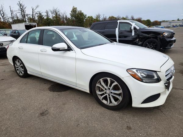 2016 MERCEDES-BENZ C C300-4M — Passenger 3/4